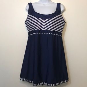 Danify. Swim Dress Hidden Shorts SZ 16 (EUC 52)